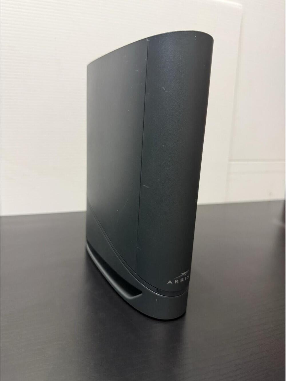 ARRIS G34 DOCSIS 3.1 Cable Modem WiFi Router Combo SBG00DAY34 Gigabit Tested